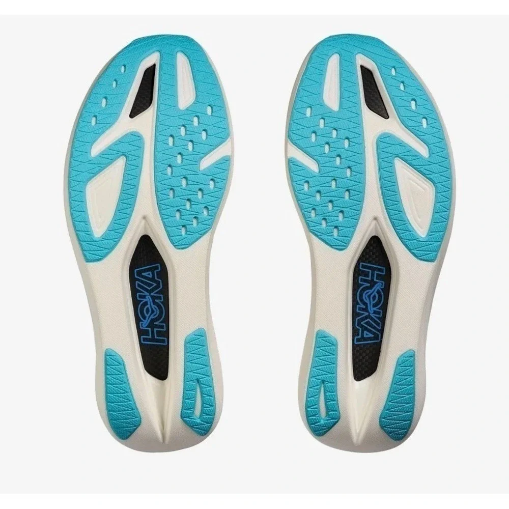 Hoka rocket running